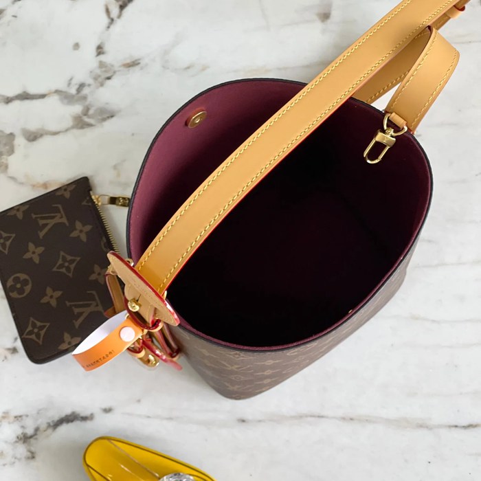 LOUIS VUITTON M12925 モノグラム 斜め掛けバッグ レディース斜め掛け 16x13.8x12cm サイズ:16x13.8x12cm