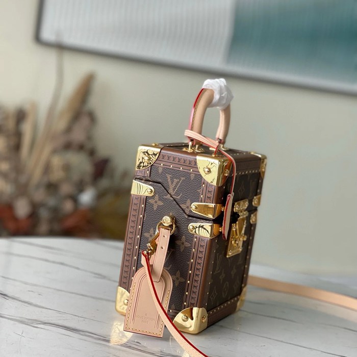 LOUIS VUITTON M10079 斜め掛けバッグ レディース斜め掛け 20x17x10.5cm サイズ:20x17x10.5cm