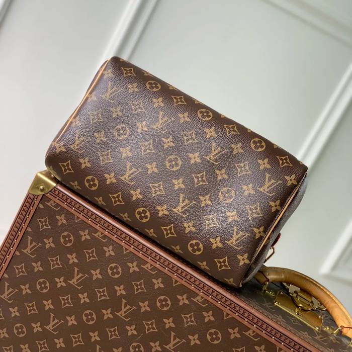 LOUIS VUITTON M11945 キャンバス モノグラム ショルダーバッグ レディースショルダー 30x21x17cm サイズ:30x21x17cm