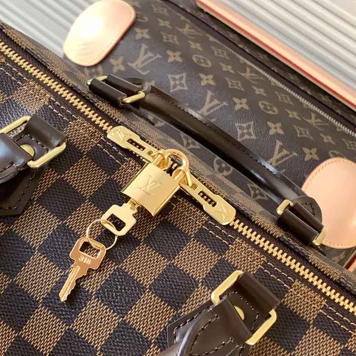 LOUIS VUITTON M41111 牛皮 クラシック キャンバス 斜め掛けバッグ レディース斜め掛け 35x23x18cm サイズ:35x23x18cm
