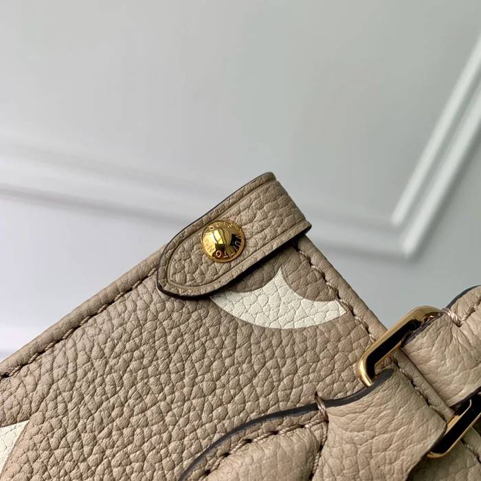 LOUIS VUITTON M47054 モノグラム 斜め掛けバッグ レディース斜め掛け 18x15x8.5cm サイズ:18x15x8.5cm