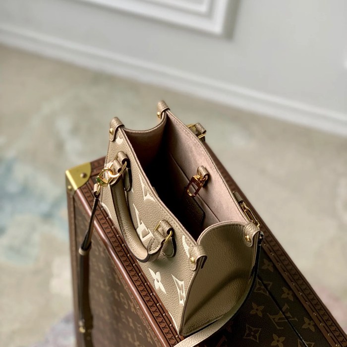 LOUIS VUITTON M47054 モノグラム 斜め掛けバッグ レディース斜め掛け 18x15x8.5cm サイズ:18x15x8.5cm