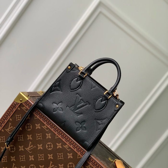 LOUIS VUITTON M46993 モノグラム 斜め掛けバッグ レディース斜め掛け 18x15x8.5cm サイズ:18x15x8.5cm