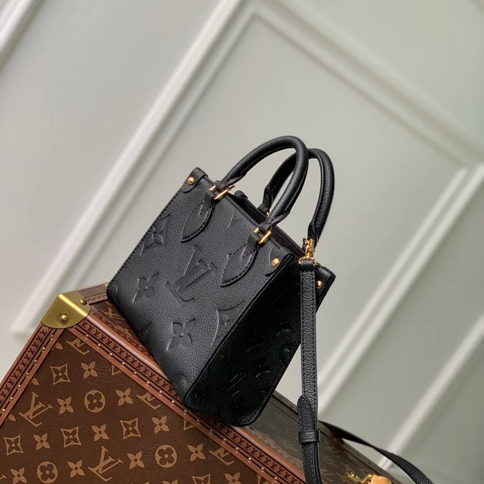 LOUIS VUITTON M46993 モノグラム 斜め掛けバッグ レディース斜め掛け 18x15x8.5cm サイズ:18x15x8.5cm