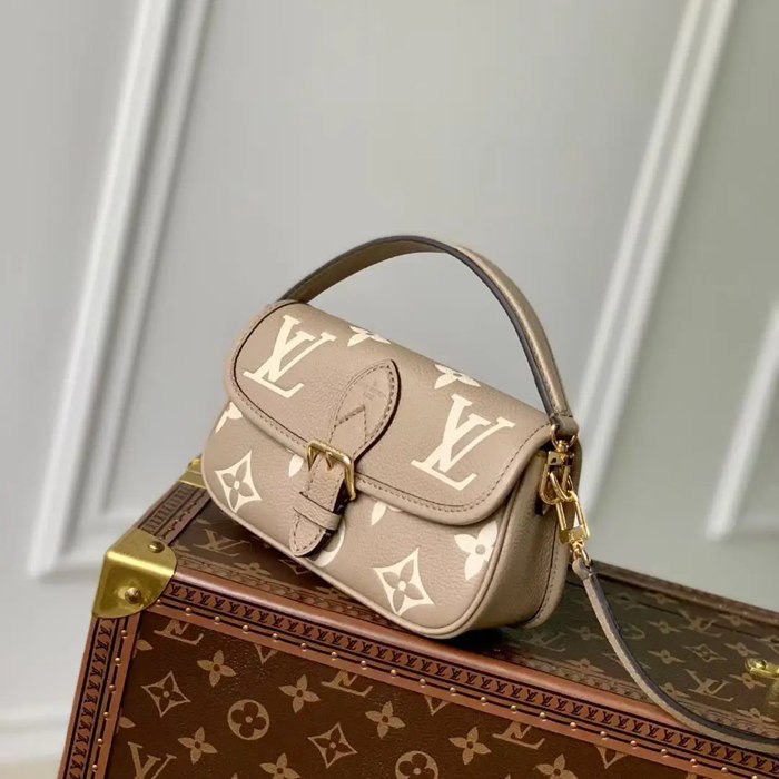 LOUIS VUITTON M83300 モノグラム 斜め掛けバッグ レディース斜め掛けフラップ 19x10.5cm サイズ:19x10.5cm