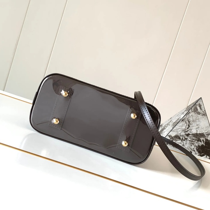 LOUIS VUITTON M41221 キャンバス クラシック 斜め掛けバッグ 斜め掛け手提げ 25x19x12cm サイズ:25x19x12cm