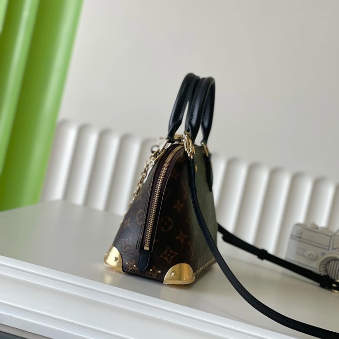 LOUIS VUITTON M26084 モノグラム 斜め掛けバッグ 斜め掛け手提げ サイズ:22.0x19.0x11.0cm