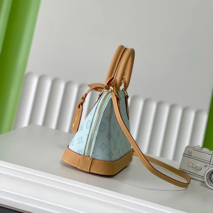 LOUIS VUITTON M27526 シェルバッグ サイズ:23.5x17.5x11.5cm