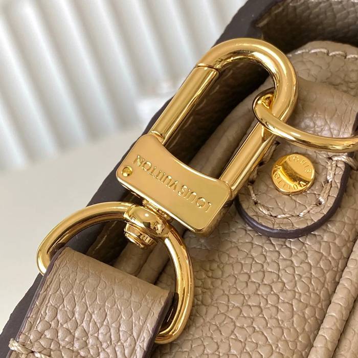LOUIS VUITTON M44881 斜め掛けバッグ 斜め掛け サイズ:25.0x19.0x7.0cm