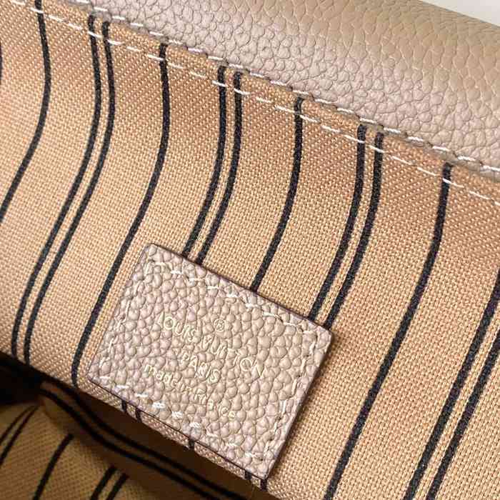 LOUIS VUITTON M44881 斜め掛けバッグ 斜め掛け サイズ:25.0x19.0x7.0cm