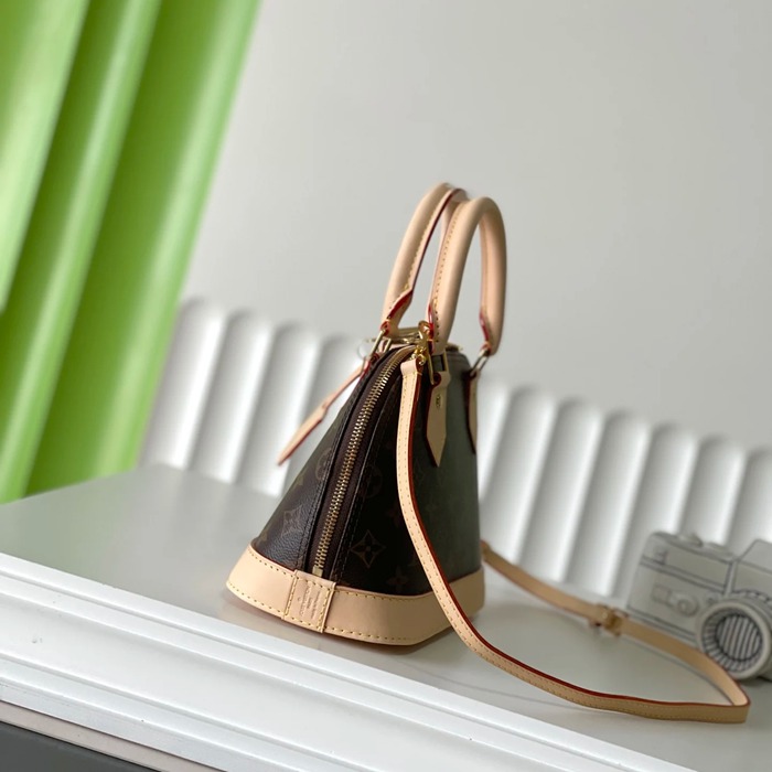 LOUIS VUITTON M46990 モノグラム 斜め掛けバッグ 斜め掛け手提げ サイズ:23.5x17.5x11.5cm