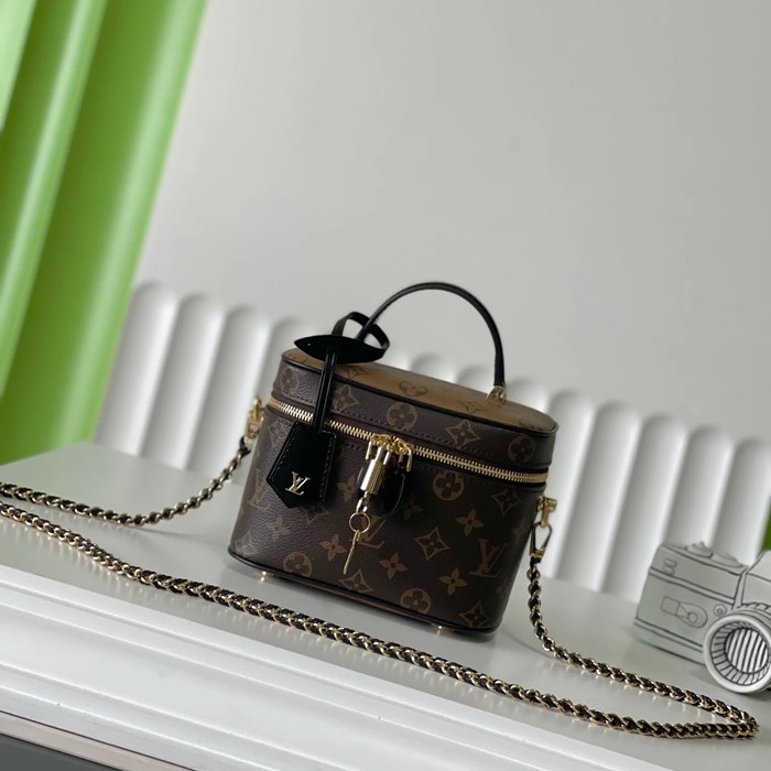 LOUIS VUITTON M45165 モノグラム 斜め掛けバッグ 斜め掛け サイズ:19.0x13.0x11.0cm