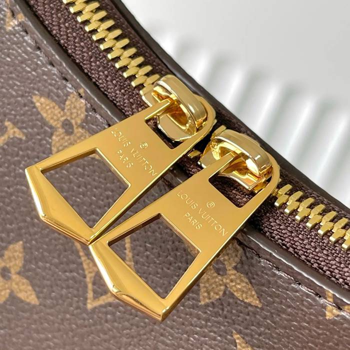 LOUIS VUITTON M45832 モノグラム 斜め掛けバッグ 斜め掛け サイズ:29.0x16.0x9.5cm