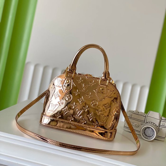 LOUIS VUITTON M27037 漆皮 斜め掛けバッグ 斜め掛け手提げ サイズ:23.5x17.5x11.5cm