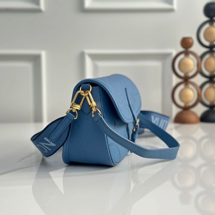 LOUIS VUITTON M27362 モノグラム ブルー 斜め掛けバッグ レディース斜め掛け 24x15cm サイズ:24x15cm