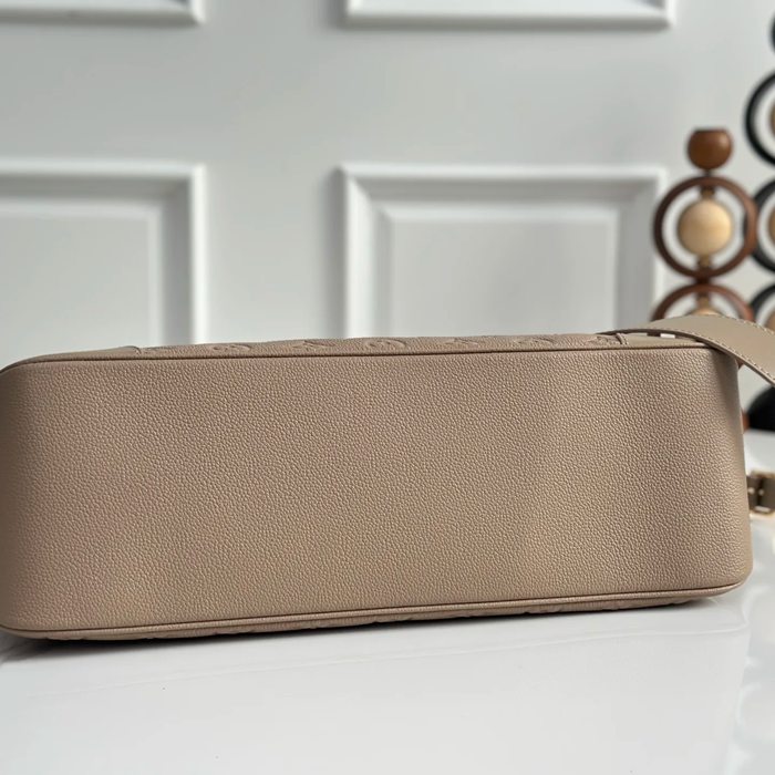 LOUIS VUITTON M29152 モノグラム ブラック 斜め掛けバッグ レディース斜め掛け手提げチェーン 40x26x15cm サイズ:40x26x15cm