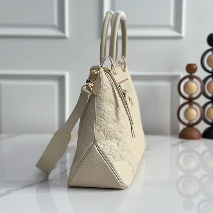 LOUIS VUITTON M29153 モノグラム ブラック 斜め掛けバッグ レディース斜め掛け手提げチェーン 40x26x15cm サイズ:40x26x15cm