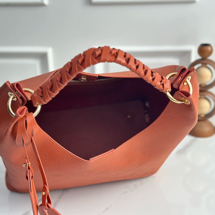 LOUIS VUITTON M53188 牛皮 ブラウン ショルダーバッグ レディースショルダー 40x35x17cm サイズ:40x35x17cm