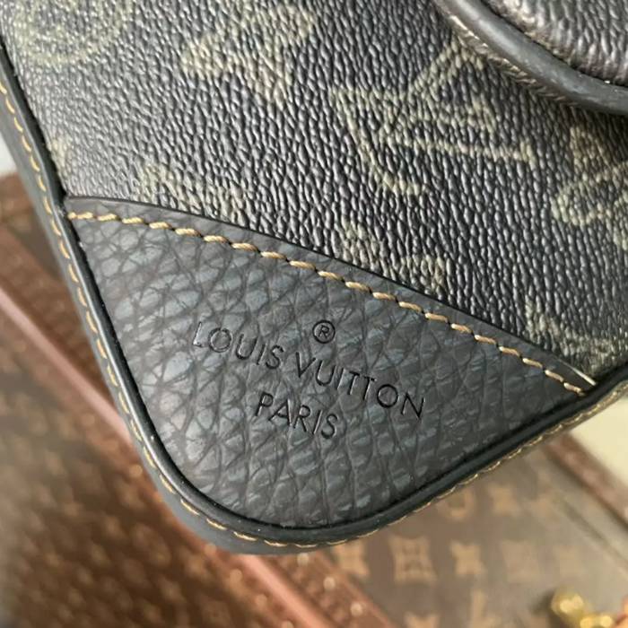 LOUIS VUITTON M46340 牛皮 パターン 斜め掛けバッグ レディース斜め掛け 25x18.5cm サイズ:25x18.5cm