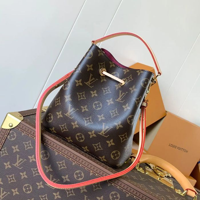 LOUIS VUITTON M46581 キャンバス モノグラム 斜め掛けバッグ レディース斜め掛け手提げ 20x20x13cm サイズ:20x20x13cm