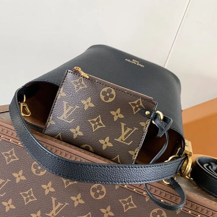 LOUIS VUITTON M25543 牛皮 モノグラム ブラック ショルダーバッグ レディースショルダー 18x16x12cm サイズ:18x16x12cm