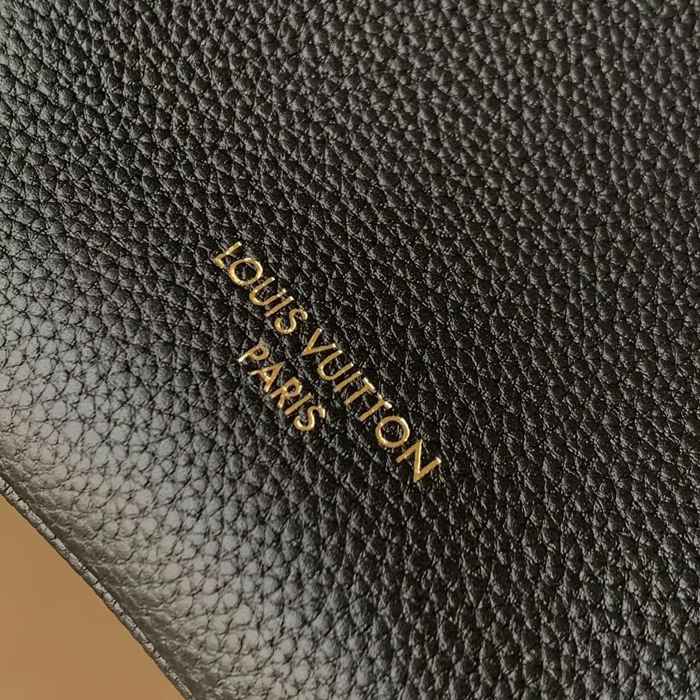 LOUIS VUITTON M25543 牛皮 モノグラム ブラック ショルダーバッグ レディースショルダー 18x16x12cm サイズ:18x16x12cm