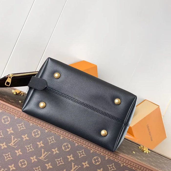 LOUIS VUITTON M25352 牛皮 ブラック ショルダーバッグ レディースショルダー 28x24x16cm サイズ:28x24x16cm