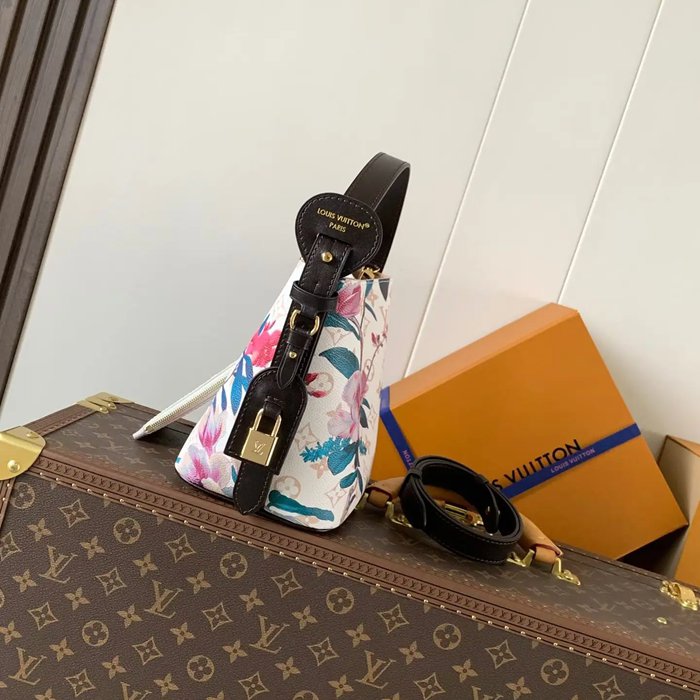 LOUIS VUITTON M29067 牛皮 モノグラム キャンバス 斜め掛けバッグ レディース斜め掛け 18x16x12cm サイズ:18x16x12cm