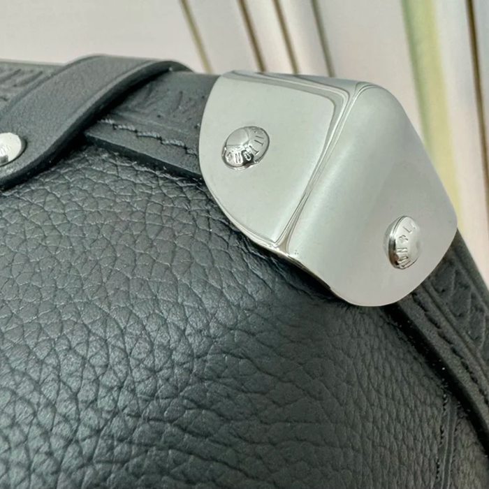 LOUIS VUITTON M25160 本革 斜め掛けバッグ レディース斜め掛け 23.5x16x8.5cm サイズ:23.5x16x8.5cm