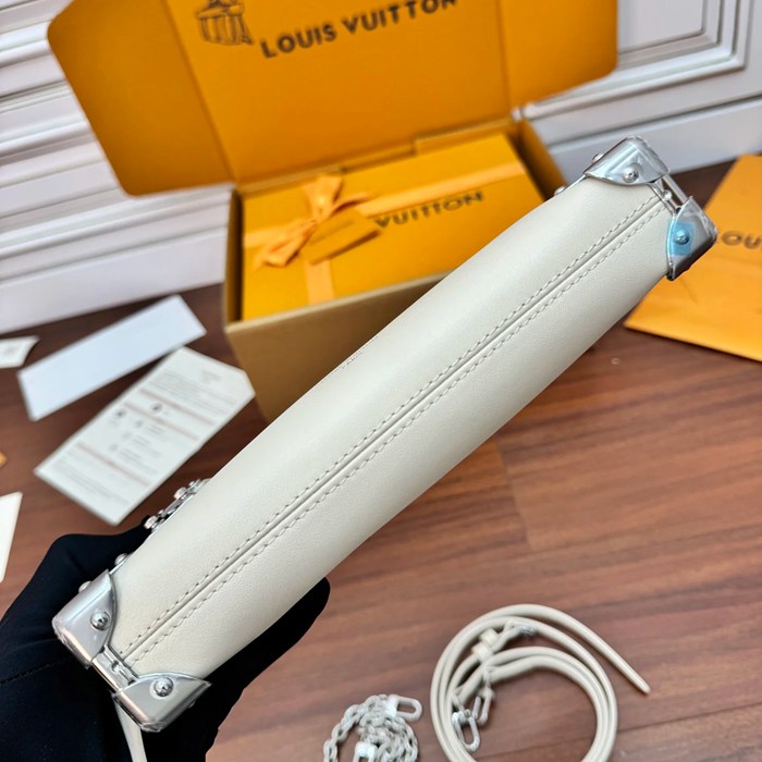 LOUIS VUITTON M12560 本革 斜め掛けバッグ レディース斜め掛け 23x12cm サイズ:23x12cm