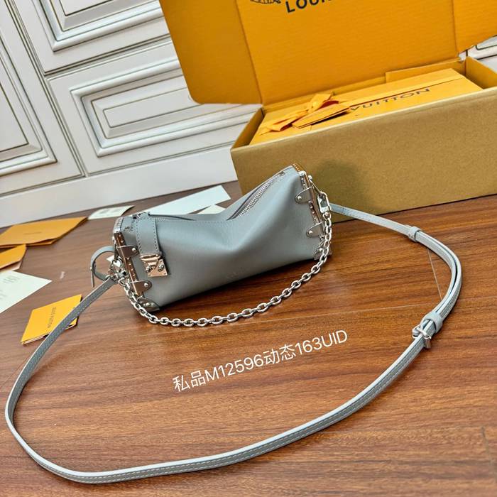 LOUIS VUITTON M12596 本革 斜め掛けバッグ レディース斜め掛け 23x12cm サイズ:23x12cm