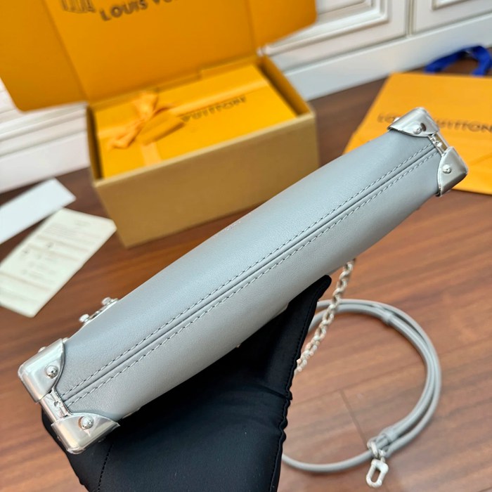 LOUIS VUITTON M12596 本革 斜め掛けバッグ レディース斜め掛け 23x12cm サイズ:23x12cm