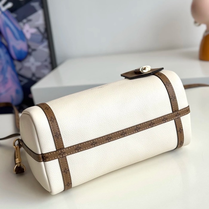 LOUIS VUITTON M29392 牛皮 モノグラム キャンバス 斜め掛けバッグ レディース斜め掛け 26x17x13.5cm サイズ:26x17x13.5cm
