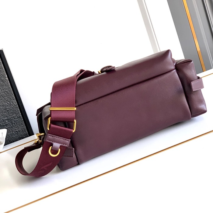PRADA 1BD394 ラムレザー、レザー ゴールド 斜め掛けバッグ、ショルダーバッグ、ハンドバッグ クラシック 30x14x10cm サイズ:30x14x10cm