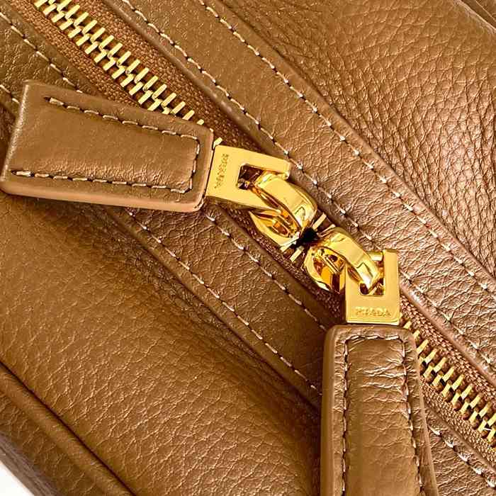 PRADA 1BB149 レザー ゴールド 斜め掛けバッグ、ショルダーバッグ、ハンドバッグ、ハンドバッグ クラシック 28x20x13cm サイズ:28x20x13cm