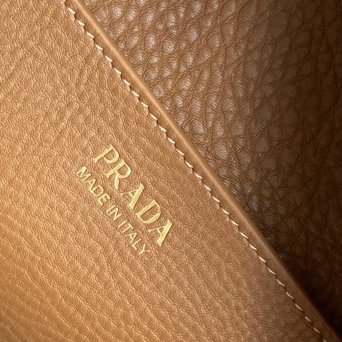 PRADA 1BB149 レザー ゴールド 斜め掛けバッグ、ショルダーバッグ、ハンドバッグ、ハンドバッグ クラシック 28x20x13cm サイズ:28x20x13cm