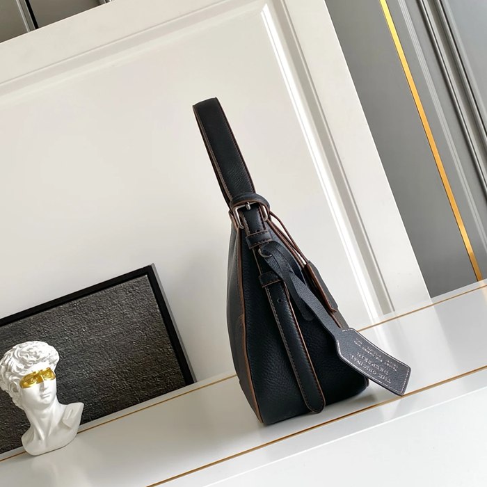 PRADA 1BC280 レザー ショルダーバッグ、ハンドバッグ クラシック 36x20x11cm サイズ:36x20x11cm