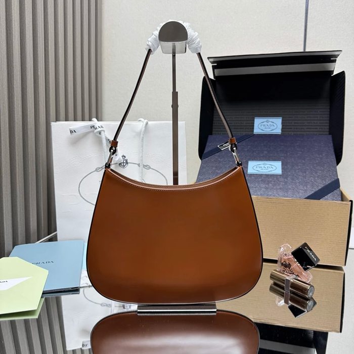 PRADA 1BC499 カーフスキン、レザー ホワイト、ゴールド 斜め掛けバッグ クラシック 27x21cm サイズ:27x21cm