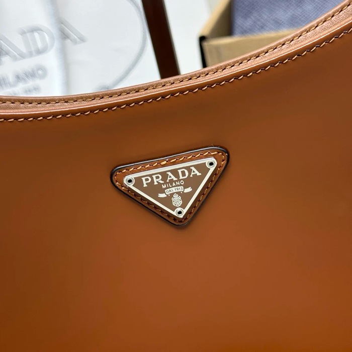 PRADA 1BC499 カーフスキン、レザー ホワイト、ゴールド 斜め掛けバッグ クラシック 27x21cm サイズ:27x21cm