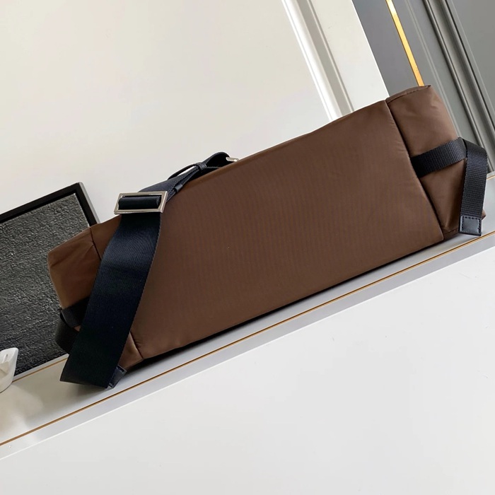 PRADA 2VH204 ナイロン、レザー ゴールド 斜め掛けバッグ、ショルダーバッグ ナイロン、クラシック 43x30x15cm サイズ:43x30x15cm