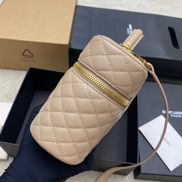 SAINT LAURENT 851572 ラムレザー ゴールド ハンドバッグ クラシック 15x8cm サイズ:22.5x15x8cm