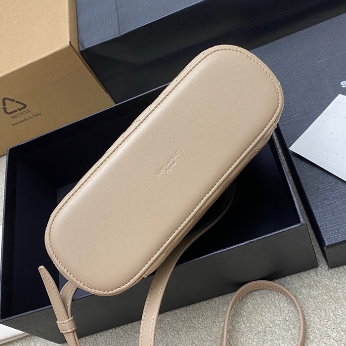 SAINT LAURENT 851572 ラムレザー ゴールド ハンドバッグ クラシック 15x8cm サイズ:22.5x15x8cm