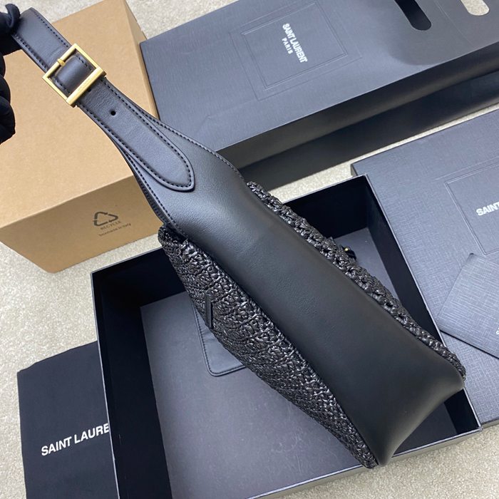 SAINT LAURENT 823812 編み ブラック、ゴールド 脇下バッグ クラシック 22x22x10cm サイズ:22x22x10cm