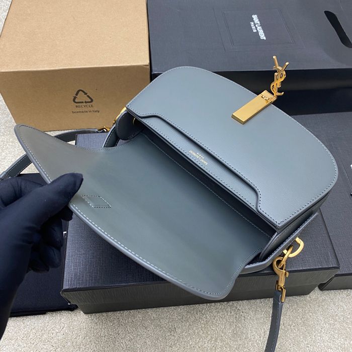 SAINT LAURENT 787671 グレー、ゴールド 脇下バッグ クラシック 25x15cm サイズ:25x15cm