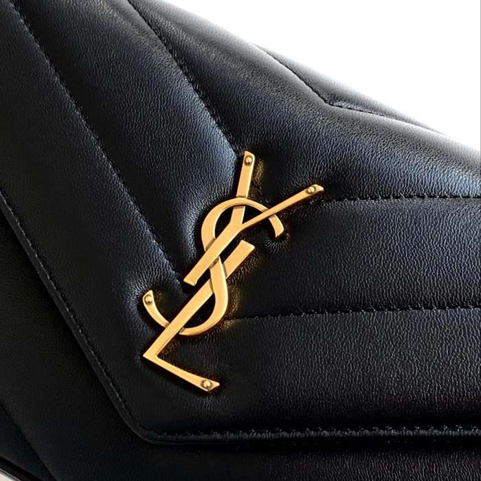 SAINT LAURENT 801437 ラムレザー 斜め掛けバッグ チェーン 24x14cm サイズ:24x14cm