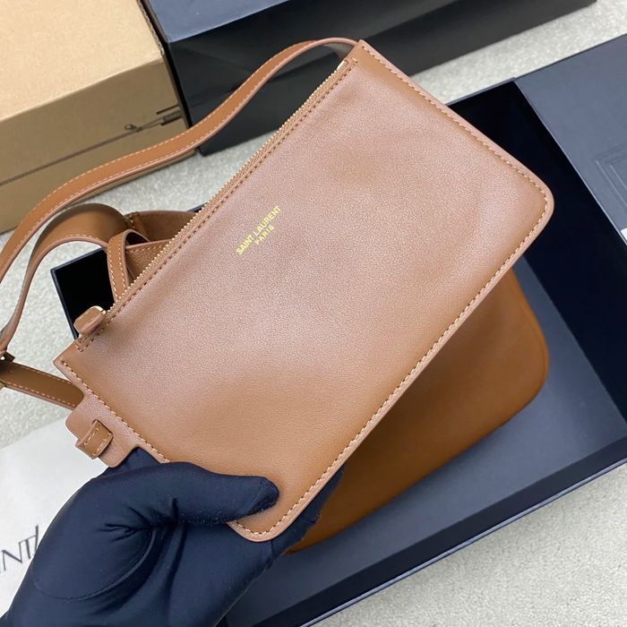 SAINT LAURENT 850533 ブラウン、ゴールド ショルダーバッグ、脇下バッグ クラシック 22x22x10cm サイズ:22x22x10cm