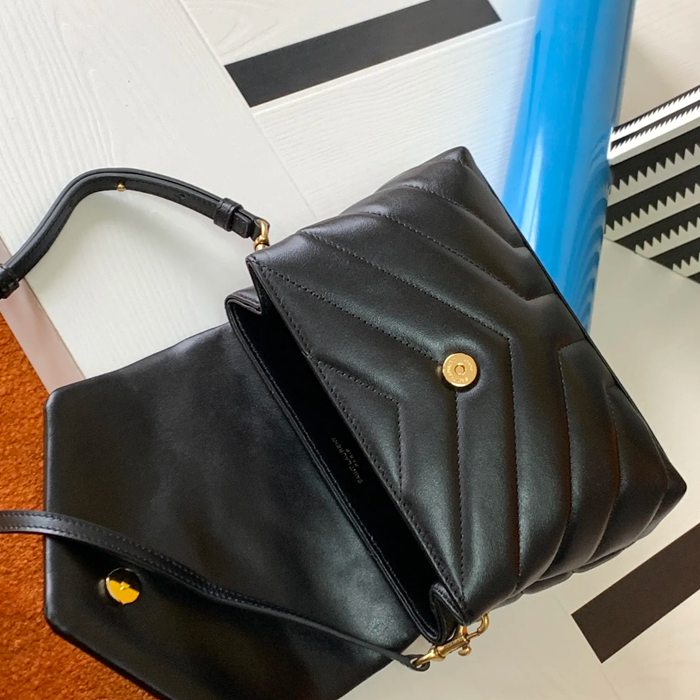 SAINT LAURENT 467072 カーフレザー 斜め掛けバッグ ミニ、クラシック 20x14cm サイズ:20x14cm