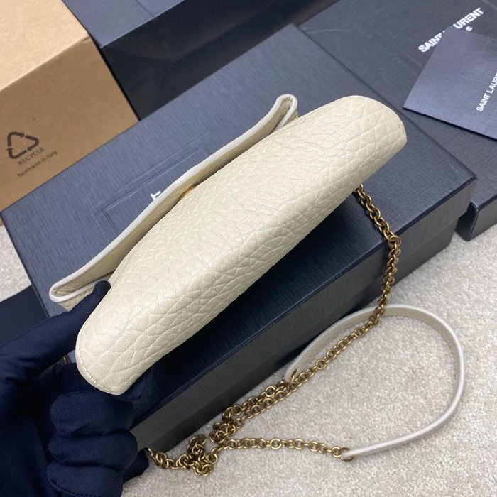 SAINT LAURENT 819271 ラムレザー、エレファント ホワイト、ゴールド、クリーム 斜め掛けバッグ、チェーンバッグ、封筒バッグ チェーン、封筒、カリプソ、ミニ 19x12cm サイズ:19x12cm