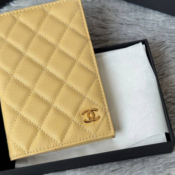 CHANEL AP3197 クラシックパスポートケース カヴィア粒革 サイズ:14.5x10.5cm