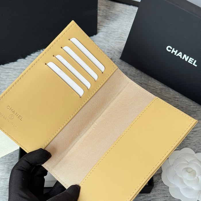 CHANEL AP3197 クラシックパスポートケース カヴィア粒革 サイズ:14.5x10.5cm